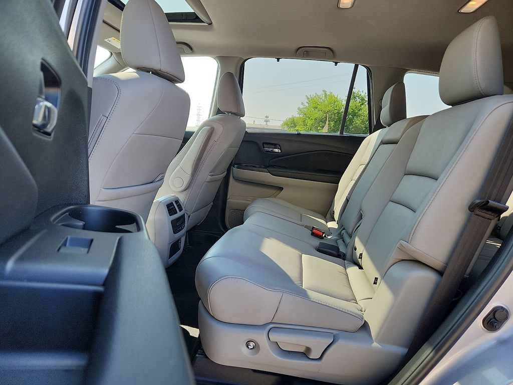 Used 2021 Honda Pilot Special Edition image 6