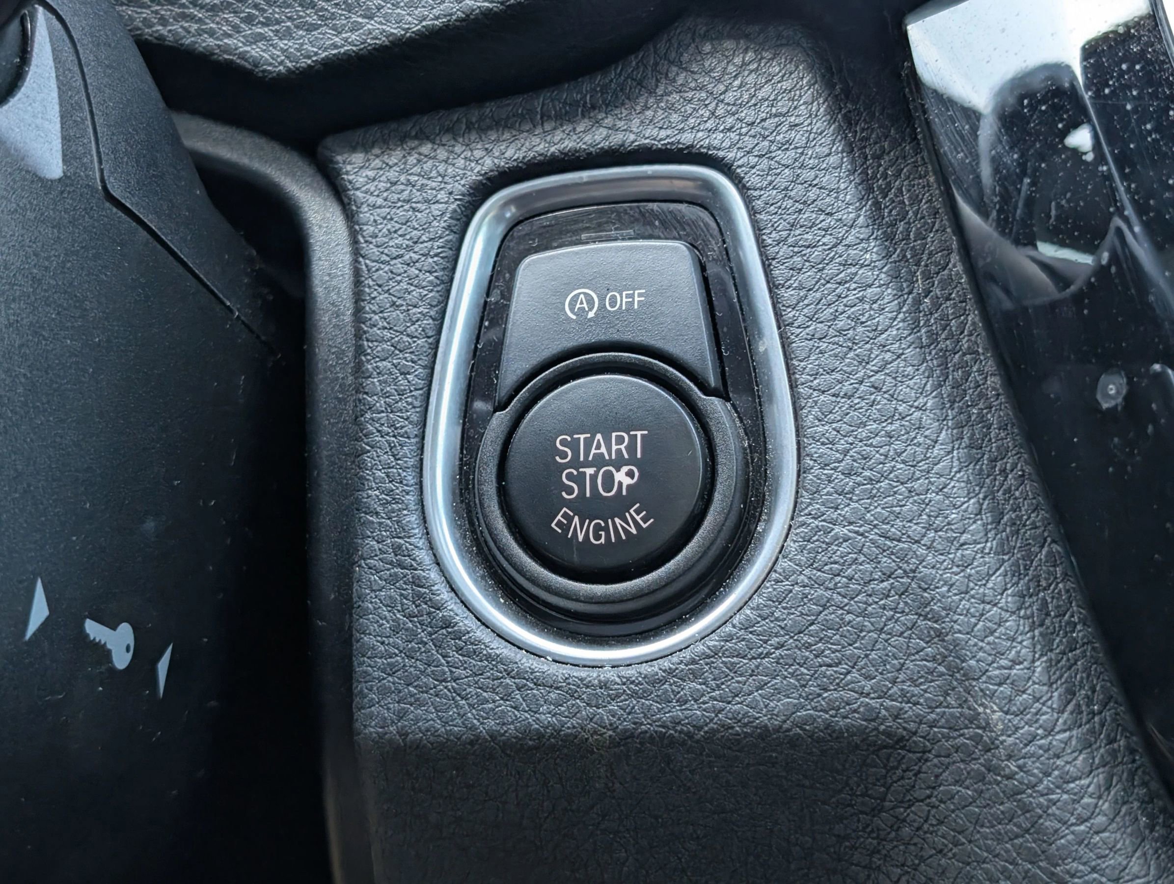 Used 2018 BMW 330i Sedan RWD image 25