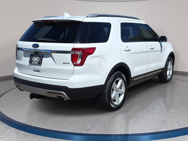 Used 2017 Ford Explorer XLT AWD/4WD image 6