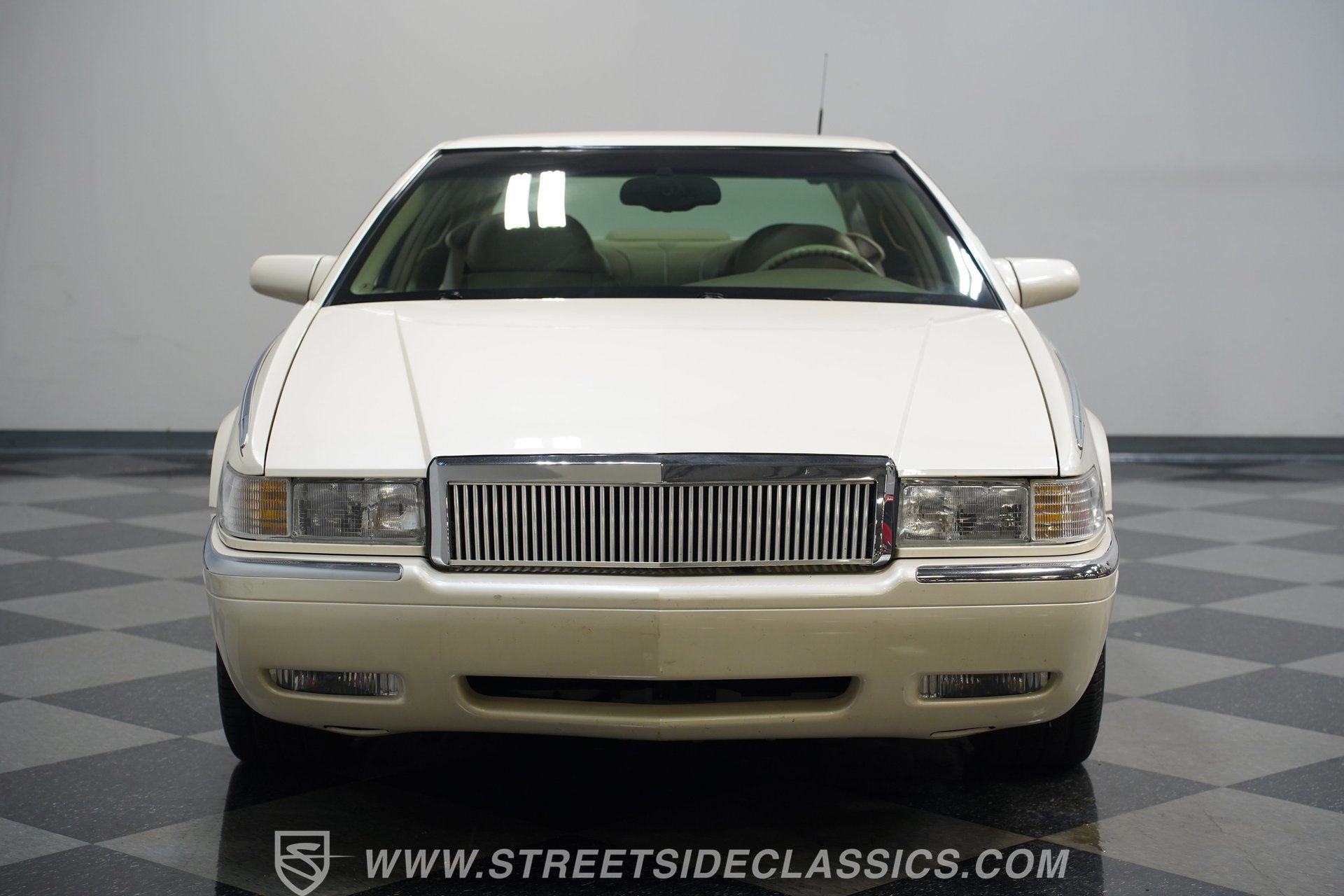 Used 2001 Cadillac Eldorado ESC w/ Comfort/Convenience Pkg FWD image 17