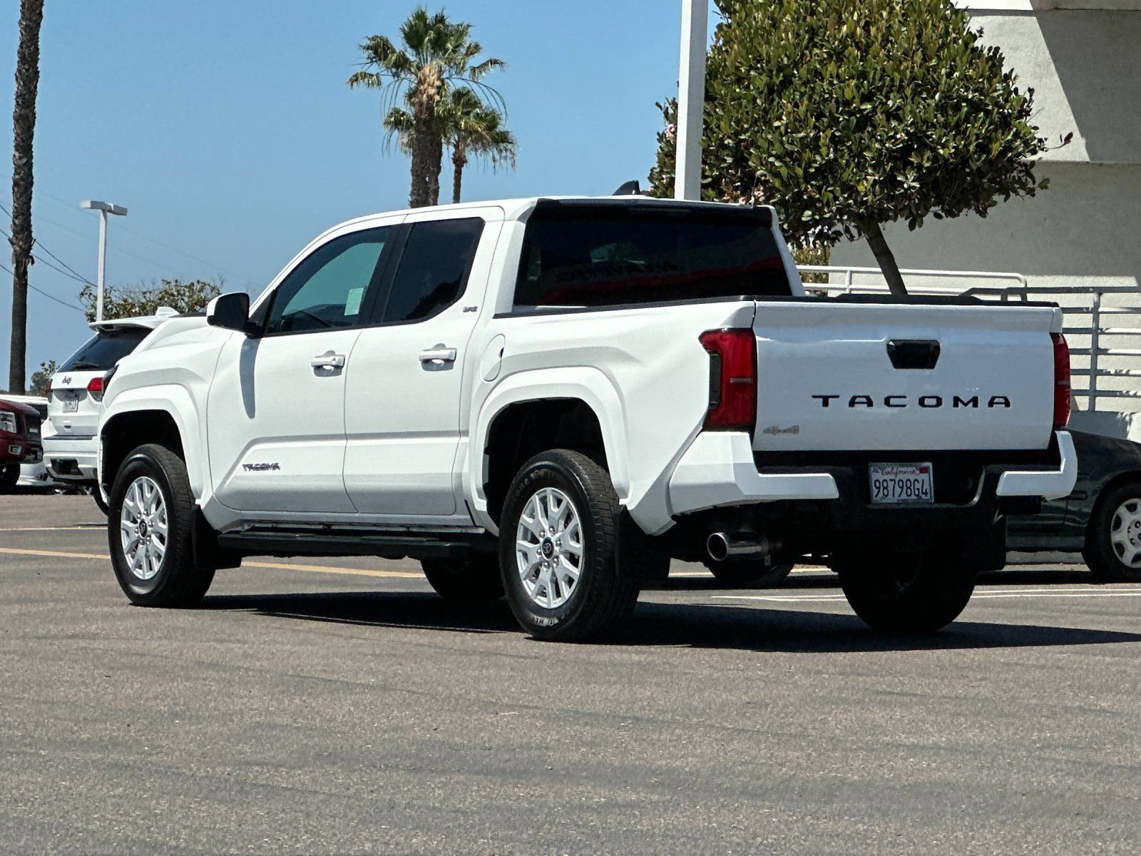 Used 2025 Toyota Tacoma SR5 AWD/4WD image 3