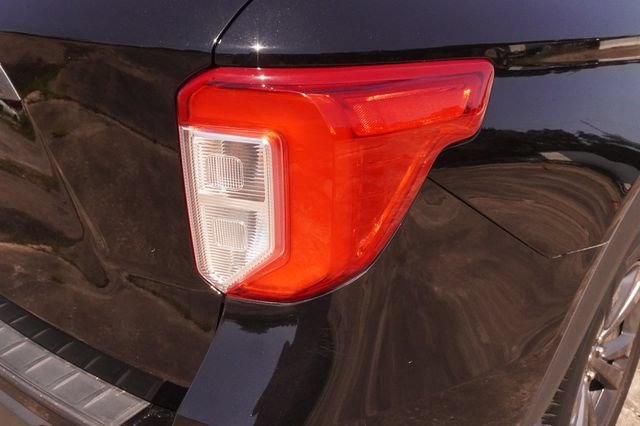 Used 2023 Ford Explorer XLT w/ Equipment Group 202A RWD image 38