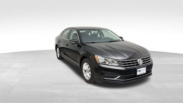 Used 2016 Volkswagen Passat 1.8T S image 8