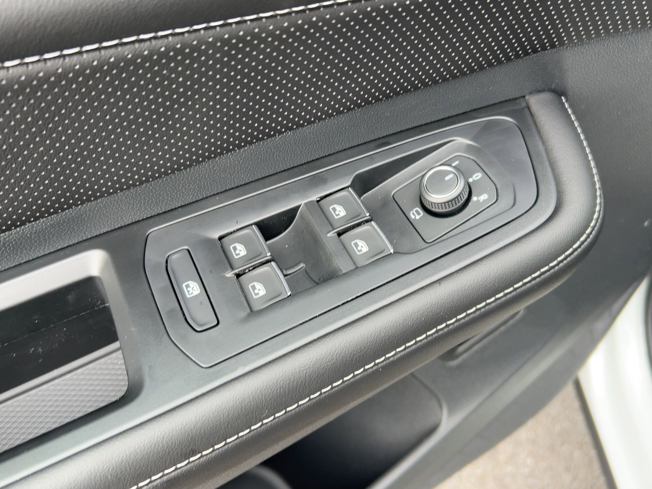 New 2026 Volkswagen Atlas SEL Premium R-Line image 22