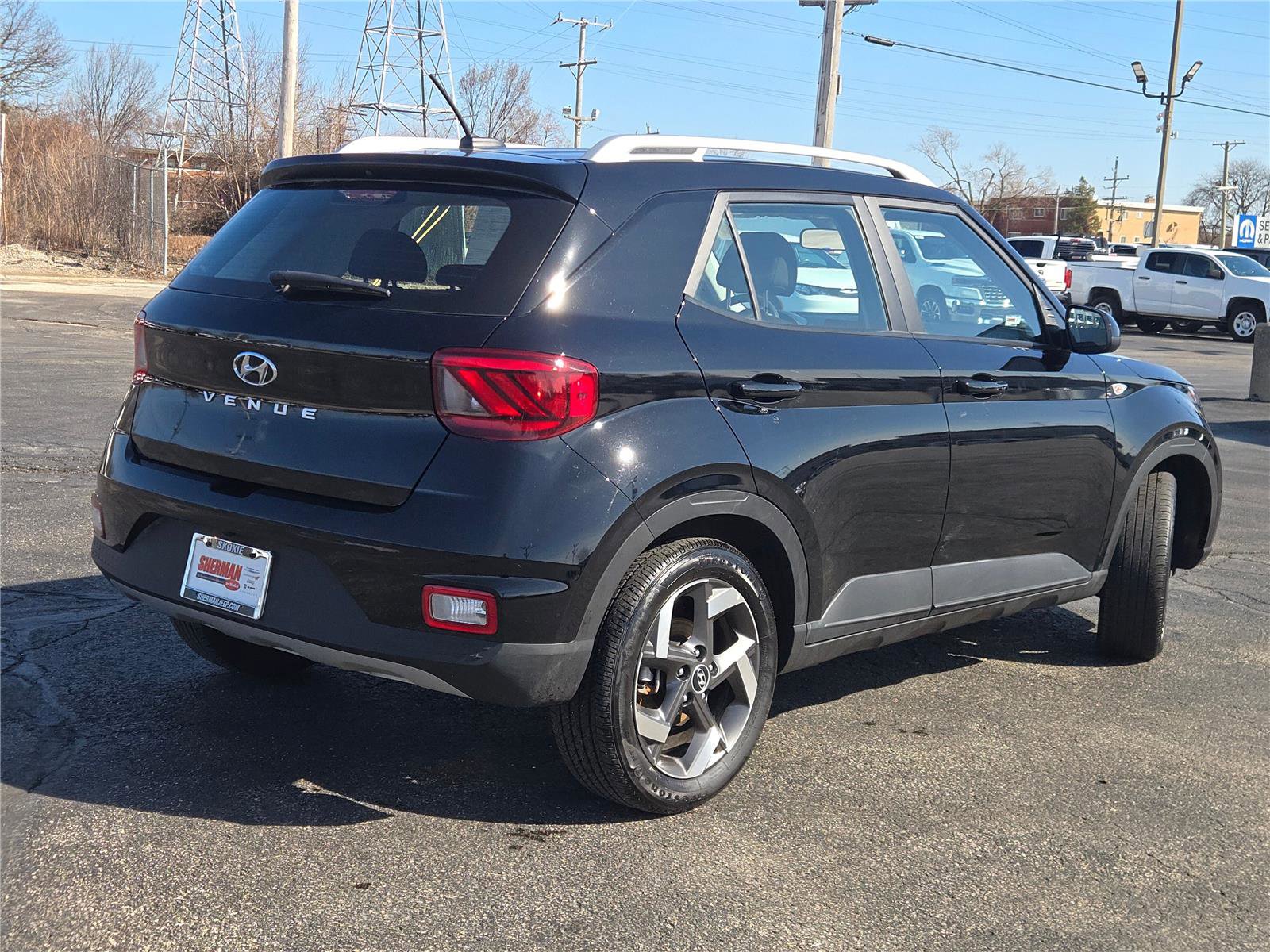 Used 2025 Hyundai Venue SEL image 12