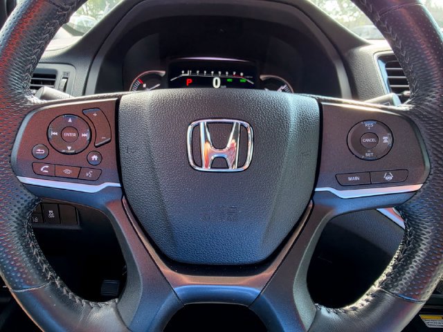 Used 2025 Honda Pilot Elite image 14