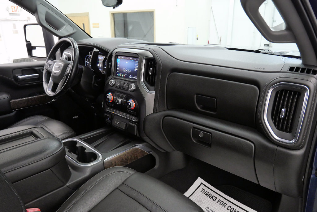 Used 2020 GMC Sierra 3500 Denali w/ Denali Ultimate Package AWD/4WD image 18