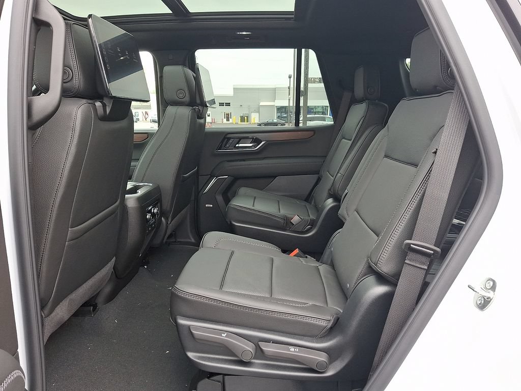 New 2026 GMC Yukon Denali w/ Denali Reserve Package AWD/4WD image 6