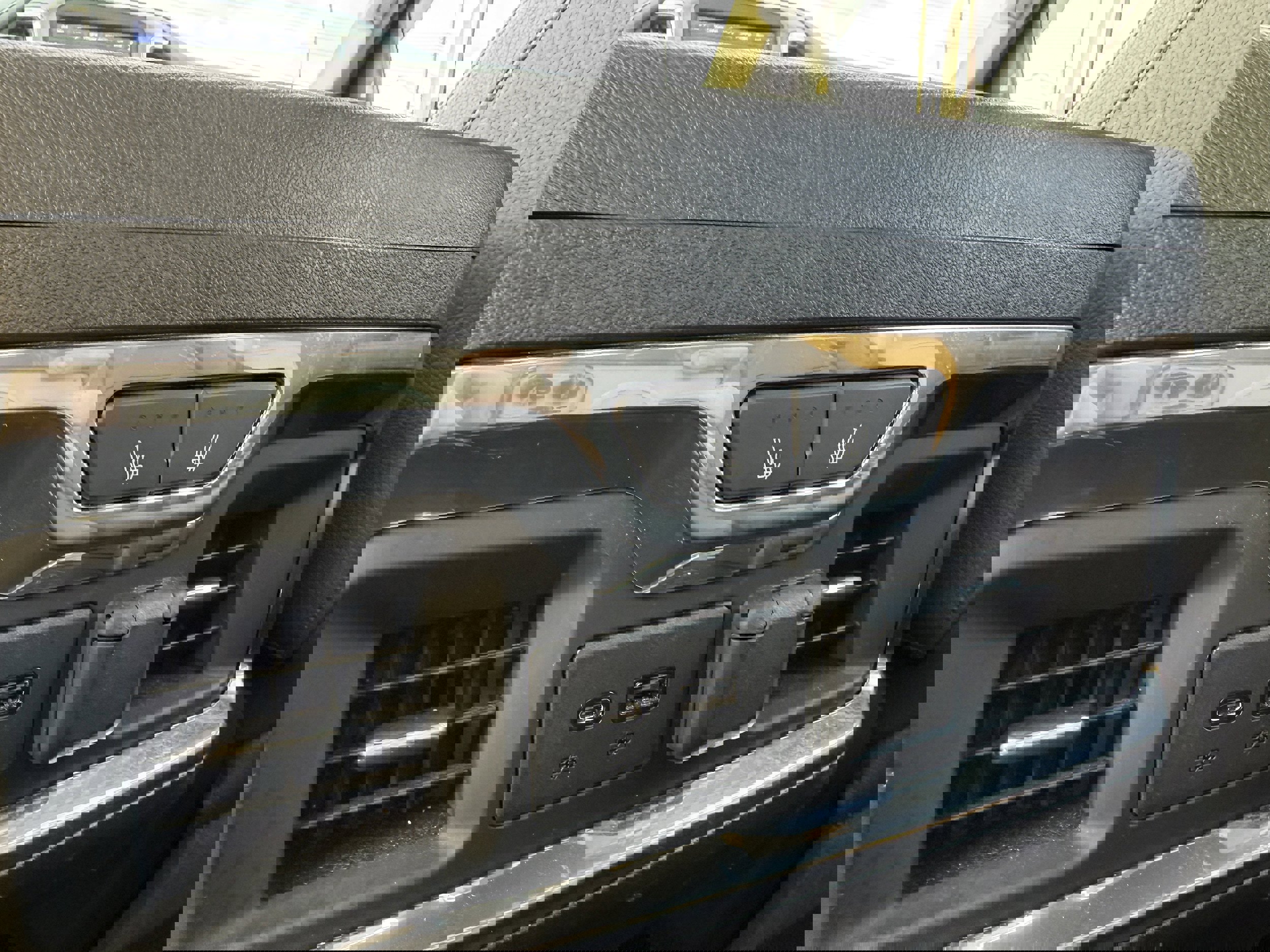 Used 2021 GMC Sierra 2500 Denali w/ Denali Ultimate Package image 29