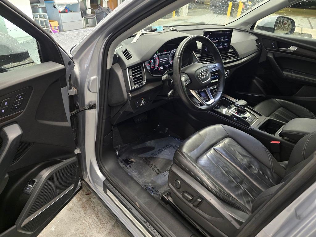Used 2022 Audi Q5 2.0T Premium Plus AWD/4WD image 16