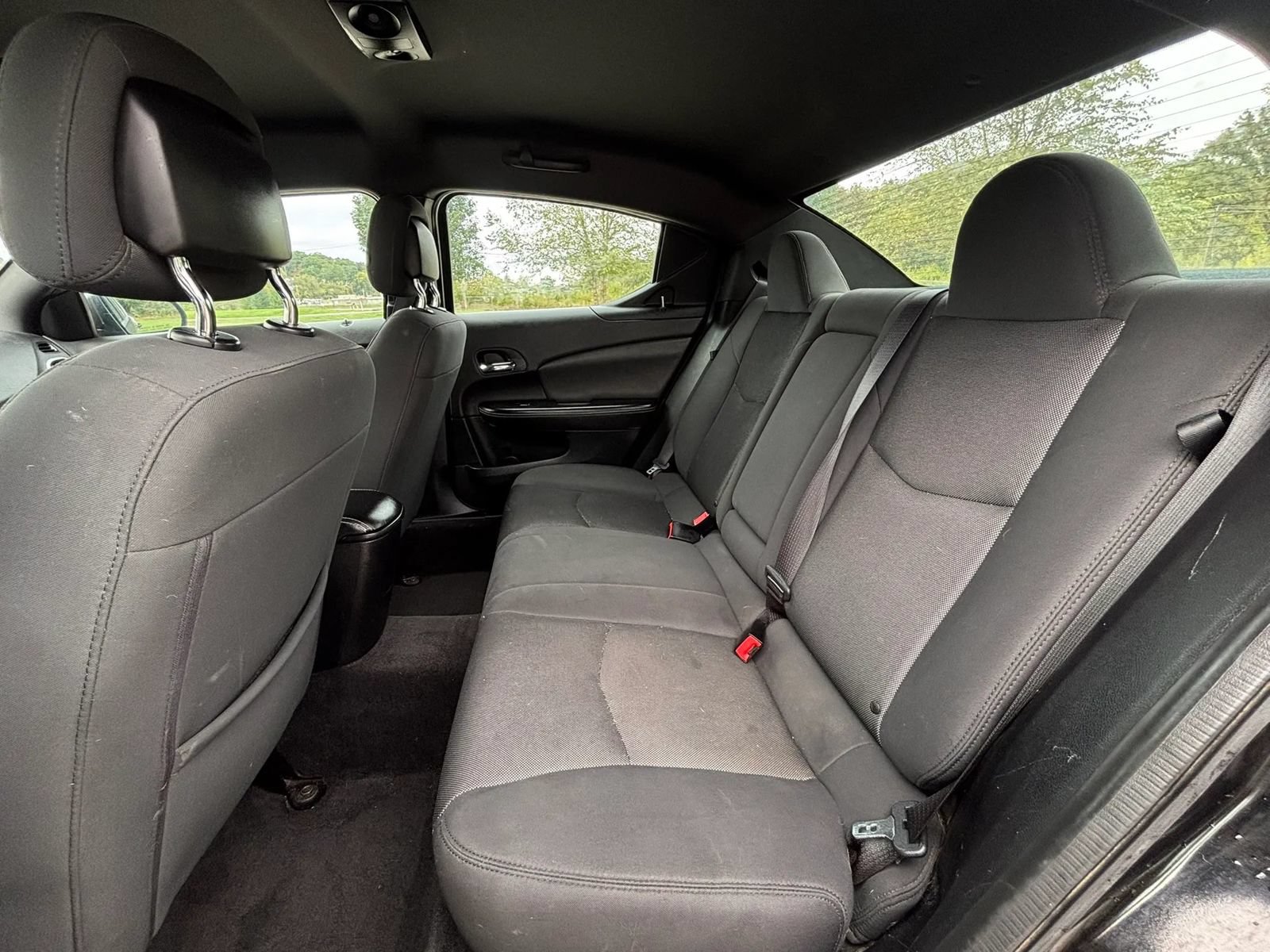 Used 2012 Dodge Avenger SXT FWD image 14