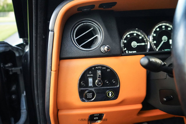 Used 2020 Rolls-Royce Cullinan AWD/4WD image 37
