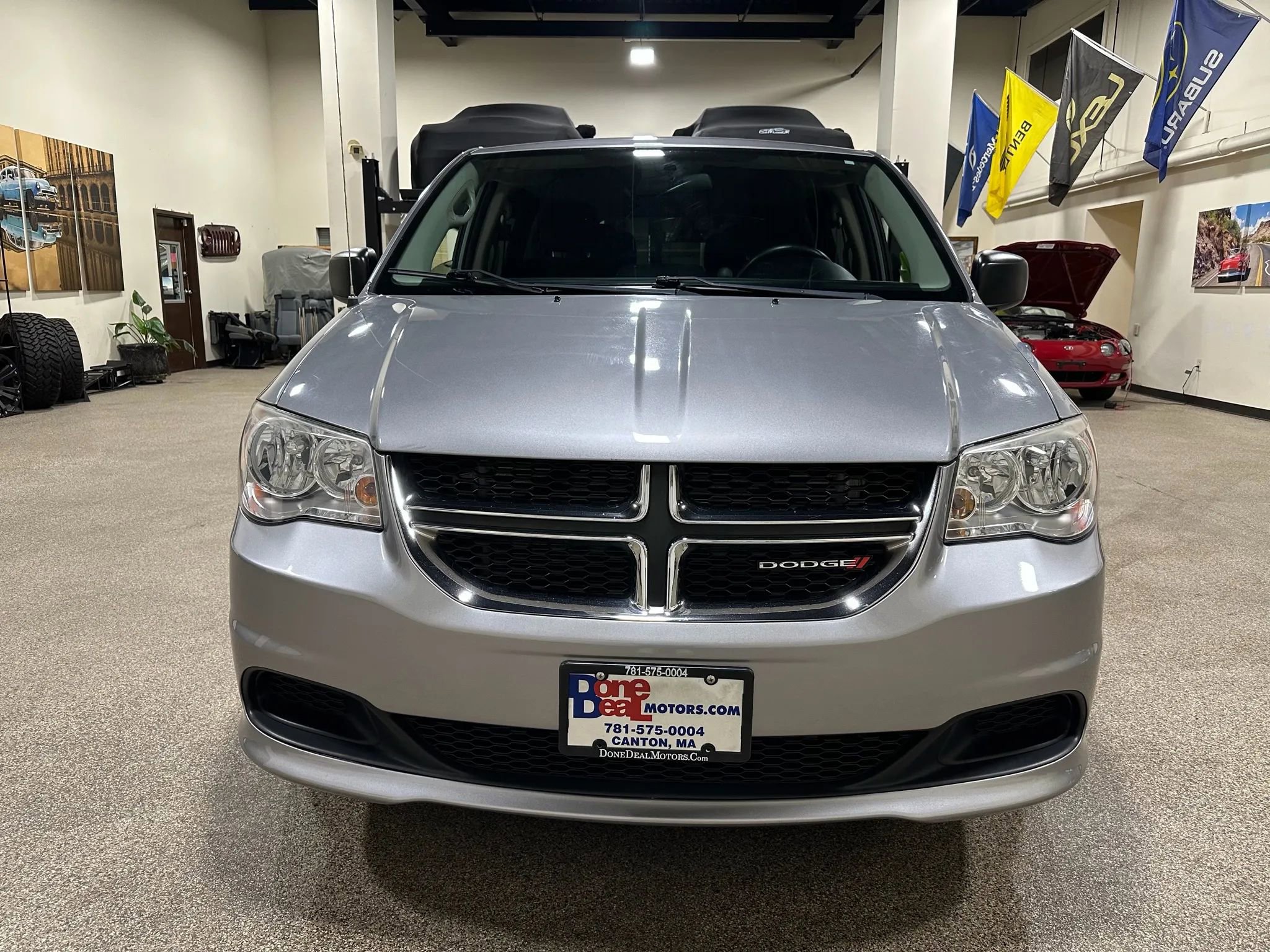 Used 2014 Dodge Grand Caravan SE w/ Quick Order Package 29E SE image 2