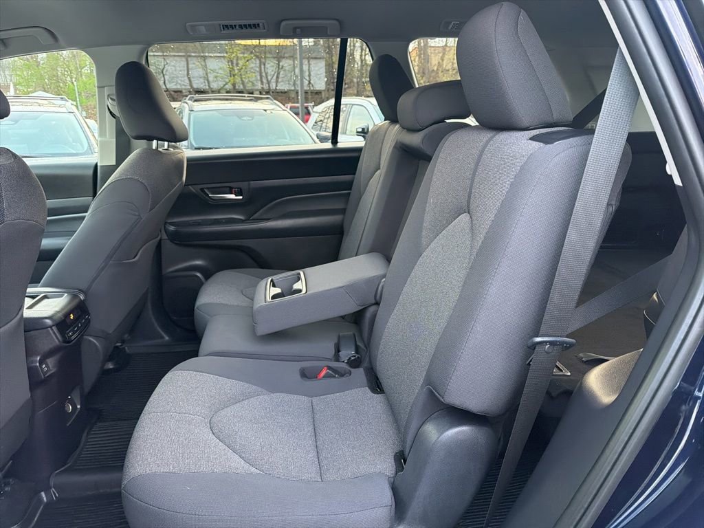 Used 2025 Toyota Grand Highlander AWD image 20