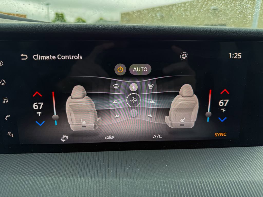 Certified 2025 Nissan Murano SV FWD image 17