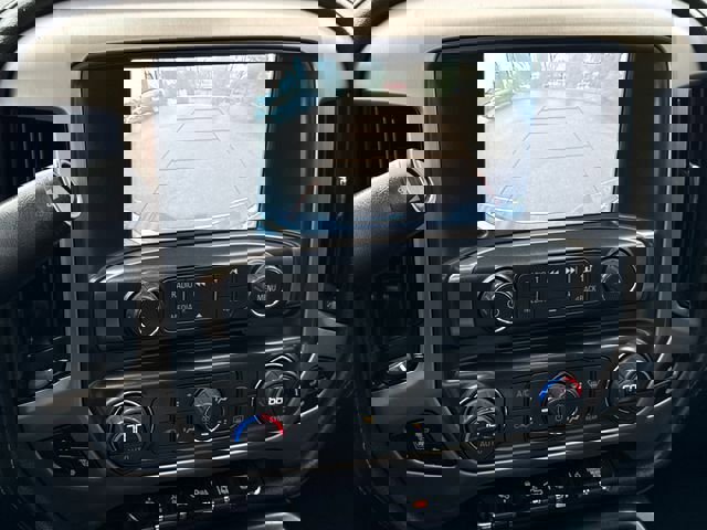 Used 2018 GMC Sierra 3500 Denali w/ Duramax Plus Package image 33