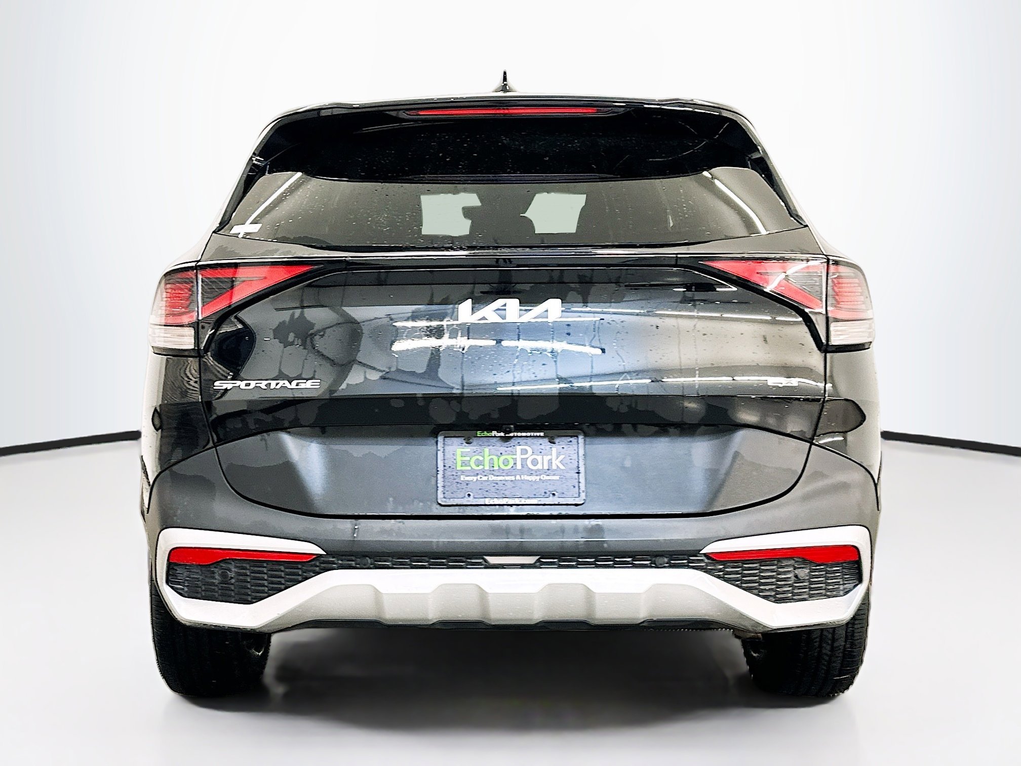 Used 2025 Kia Sportage LX image 7