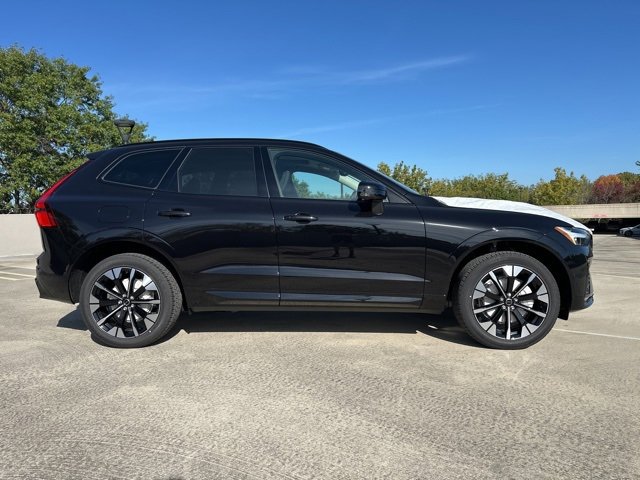 New 2026 Volvo XC60 B5 Plus w/ Protection Package Premier image 8