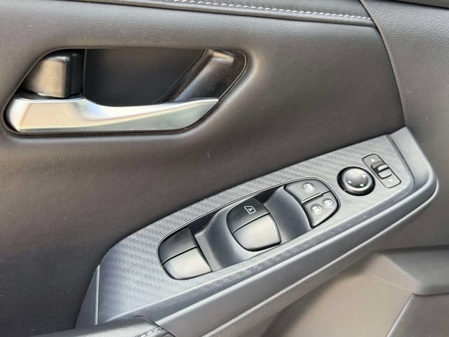 Used 2024 Nissan Sentra SV w/ All-Weather Package FWD image 18