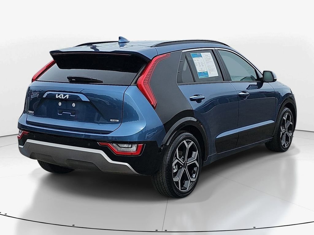 Used 2023 Kia Niro SX Touring FWD image 5