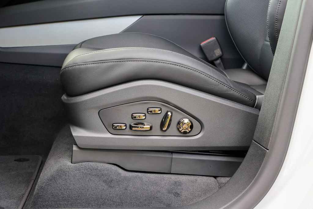 New 2026 Porsche Cayenne Electric AWD/4WD image 67