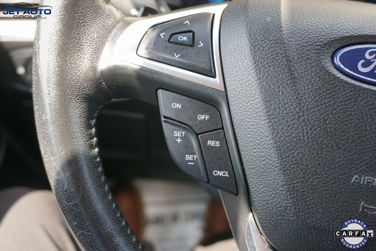 Used 2018 Ford Edge Titanium image 39