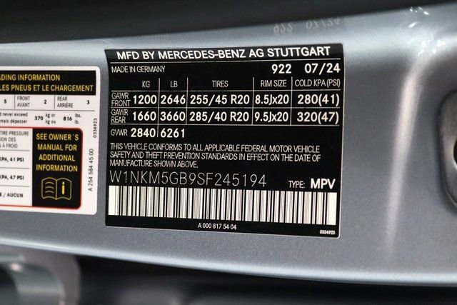 Used 2025 Mercedes-Benz GLC 350e 4MATIC w/ AMG Line image 29