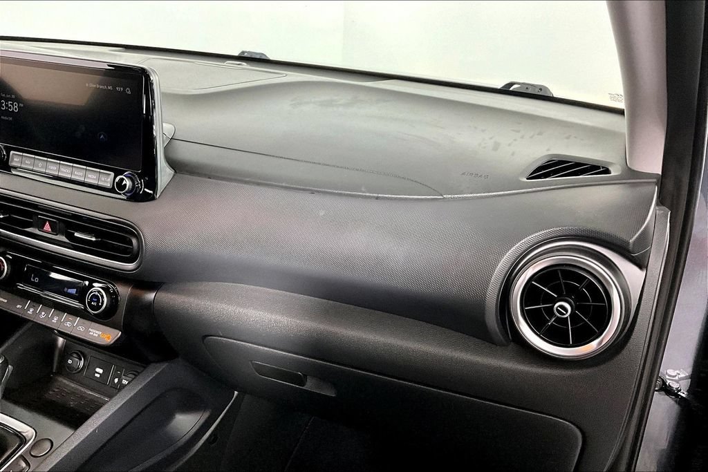 Used 2023 Hyundai Kona SEL w/ Convenience Package FWD image 16