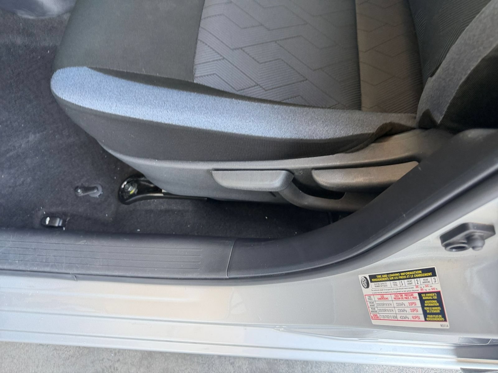Used 2025 Nissan Versa SV FWD image 21
