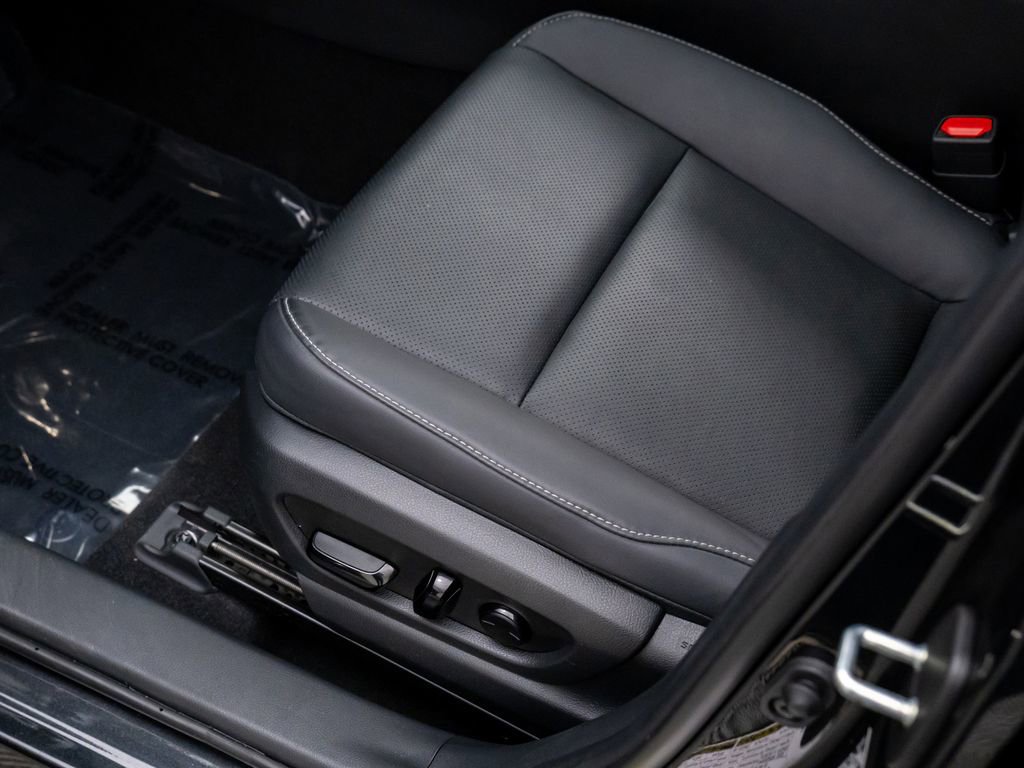 Used 2023 Lexus UX 250h AWD w/ Premium Package image 15