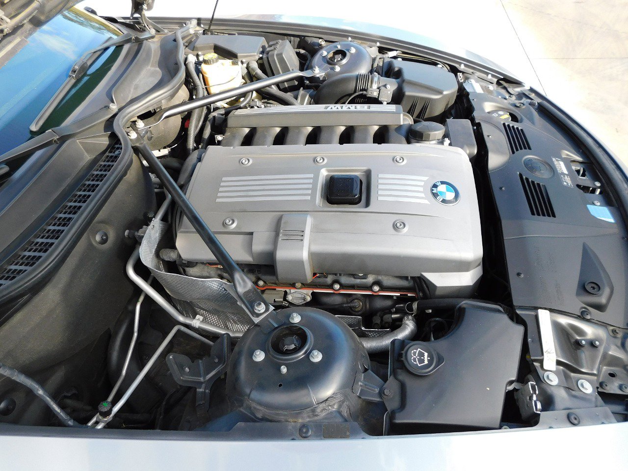 Used 2006 BMW Z4 3.0i image 17