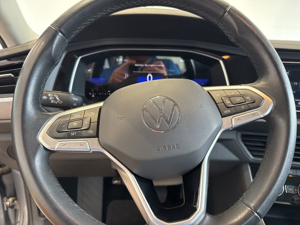 Used 2023 Volkswagen Jetta SE image 21