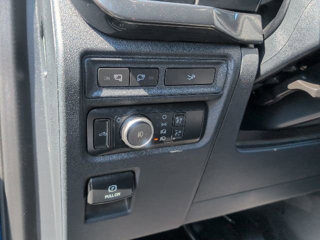 Used 2022 Ford F150 XLT w/ Equipment Group 302A High AWD/4WD image 26