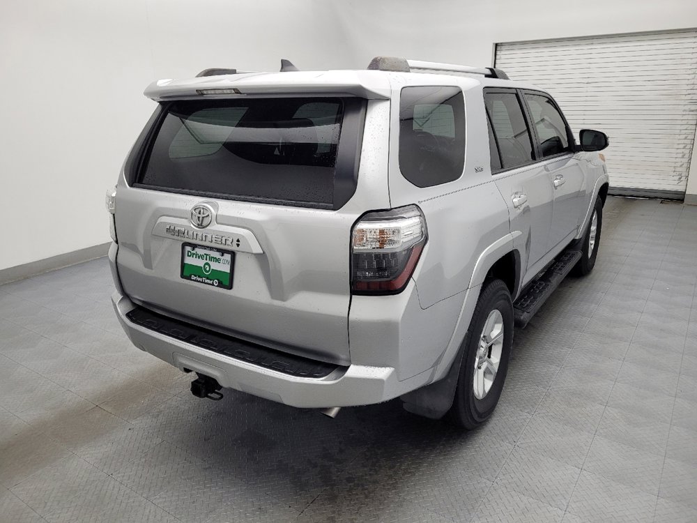 Used 2020 Toyota 4Runner SR5 Premium image 9
