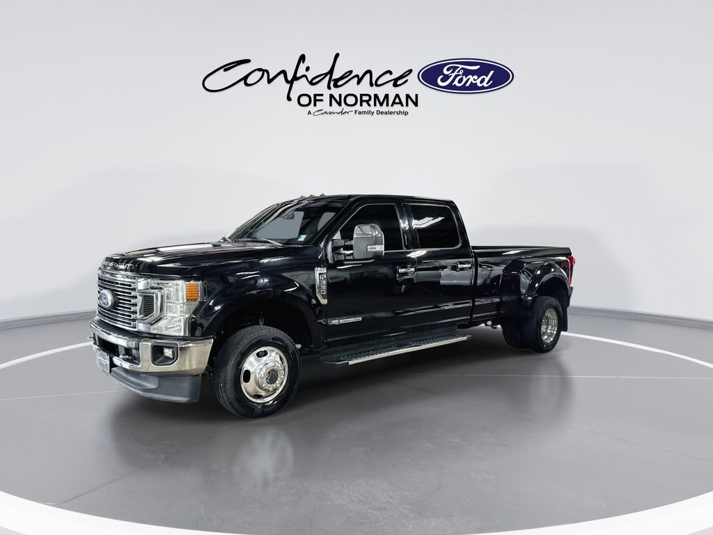 Used 2020 Ford F350 XLT w/ XLT Premium Package image 4