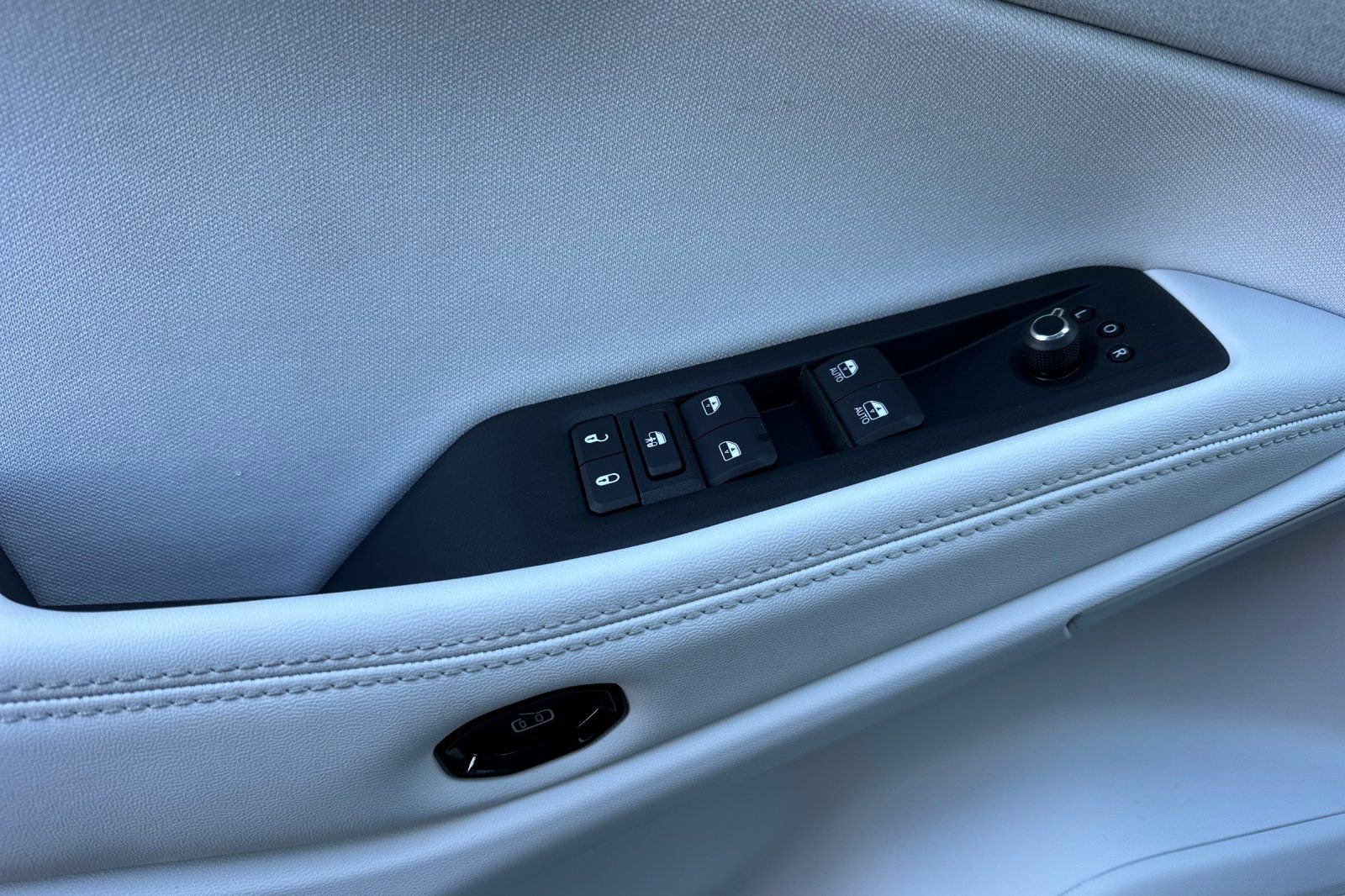 New 2026 Jeep Cherokee Laredo image 11