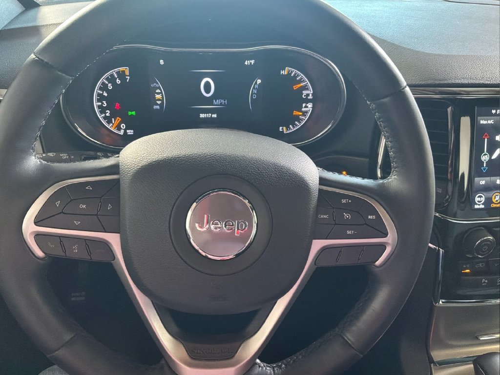 Certified 2022 Jeep Grand Cherokee Limited AWD/4WD image 30
