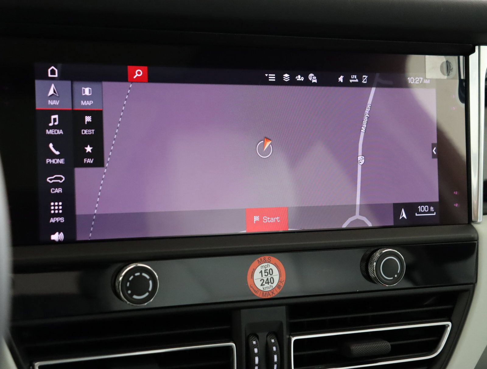 Used 2025 Porsche Macan image 37