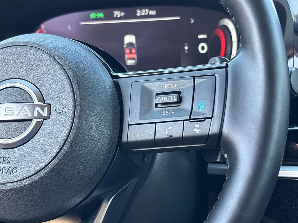 Certified 2023 Nissan Pathfinder Platinum AWD/4WD image 23