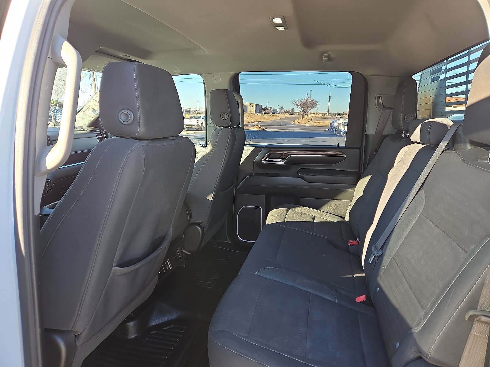 Used 2024 Chevrolet Silverado 2500 LT w/ Convenience Package image 9