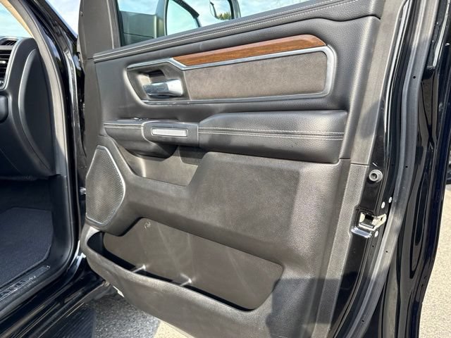 Used 2021 RAM 1500 Laramie AWD/4WD image 12