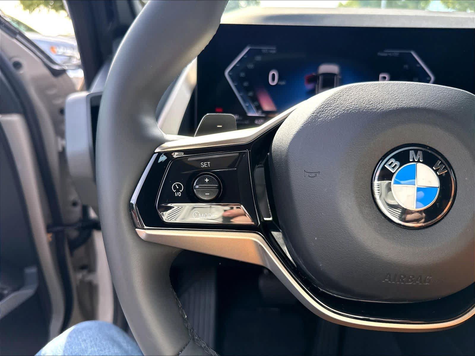 Used 2025 BMW X3 xDrive30i AWD/4WD image 14