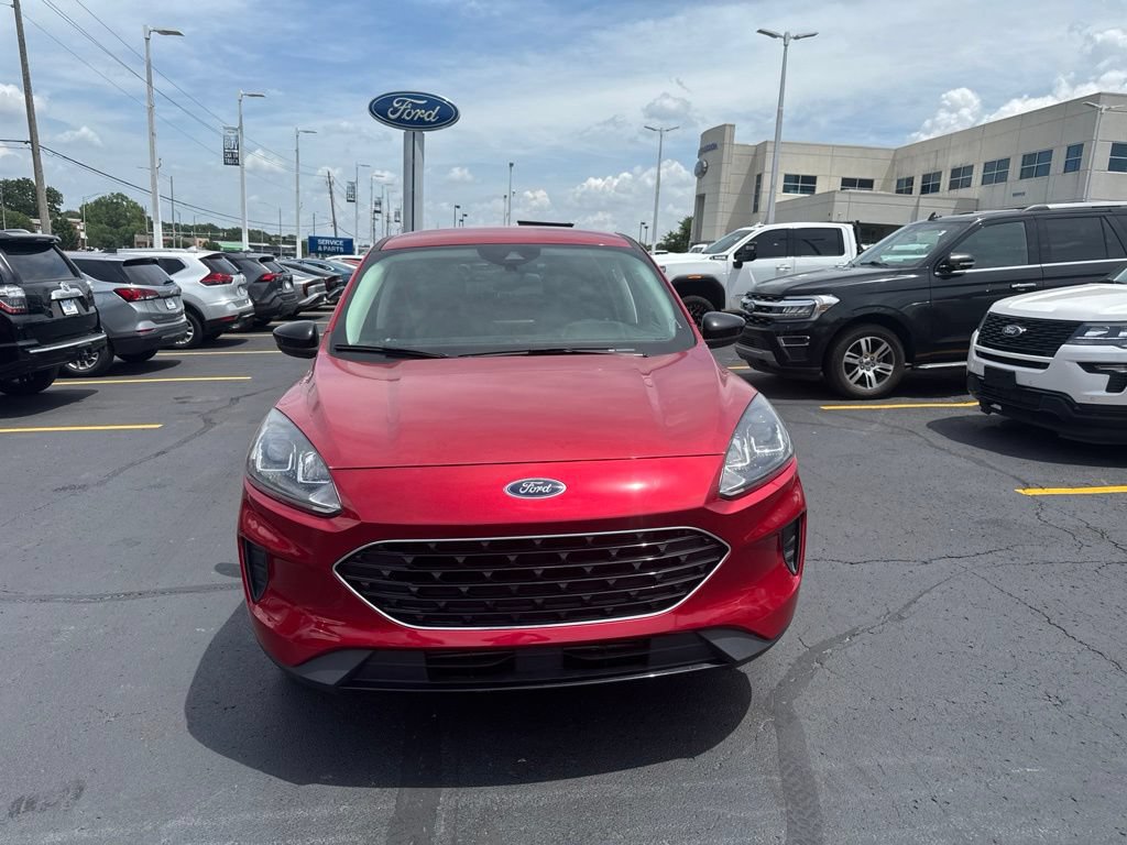 Used 2022 Ford Escape SE w/ SE Sport Appearance Package FWD image 8