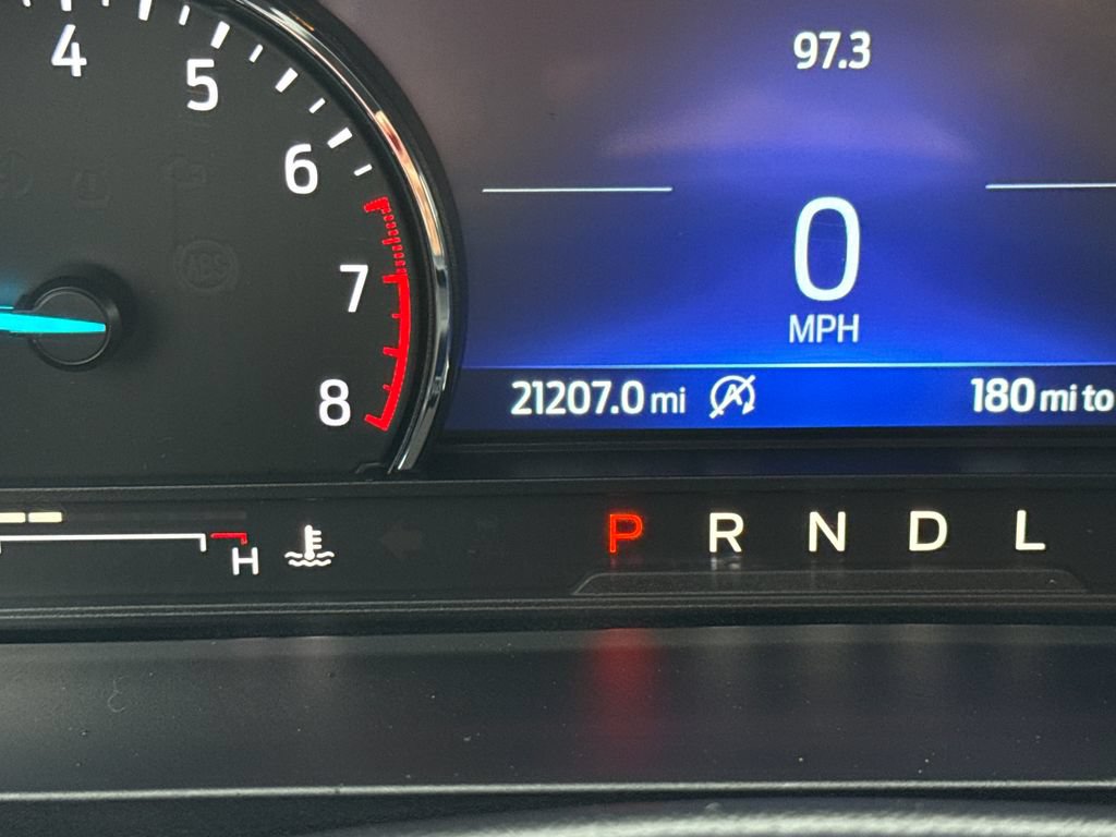 Used 2024 Ford Explorer XLT w/ Equipment Group 202A AWD/4WD image 46
