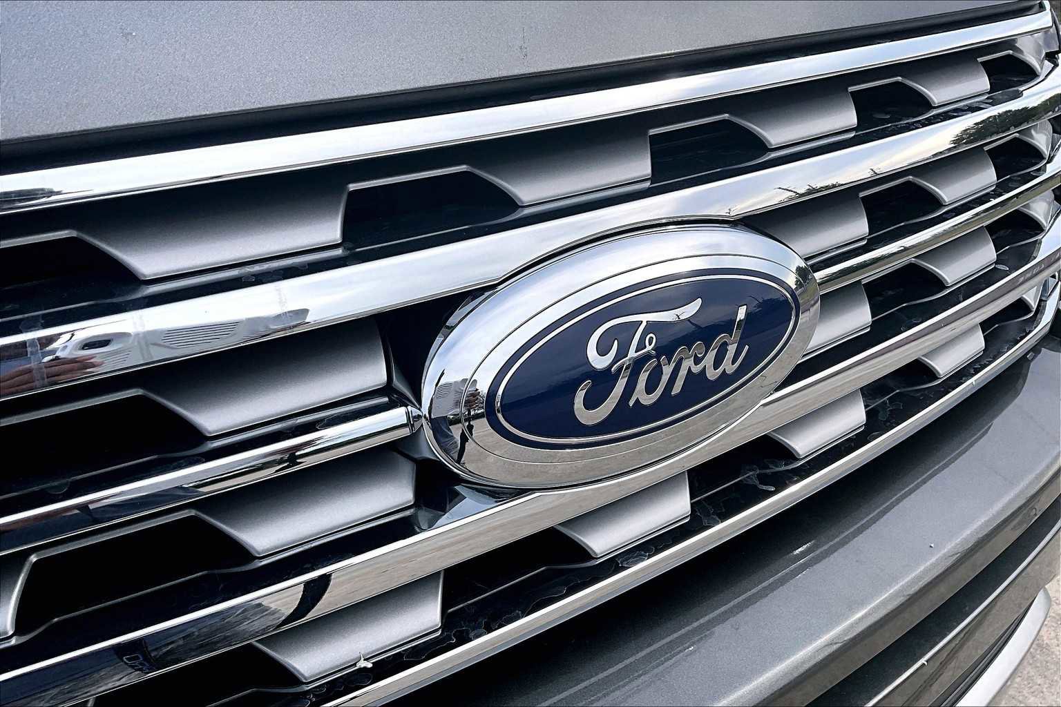 Used 2021 Ford Expedition Max Limited image 30