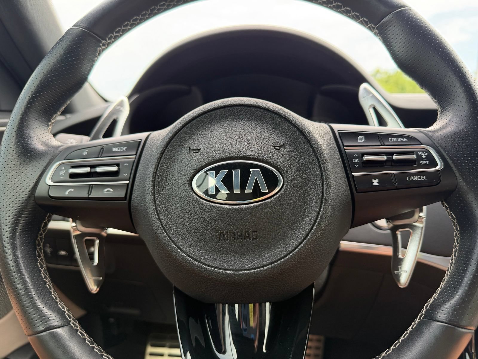 Used 2018 Kia Stinger GT2 AWD/4WD image 19