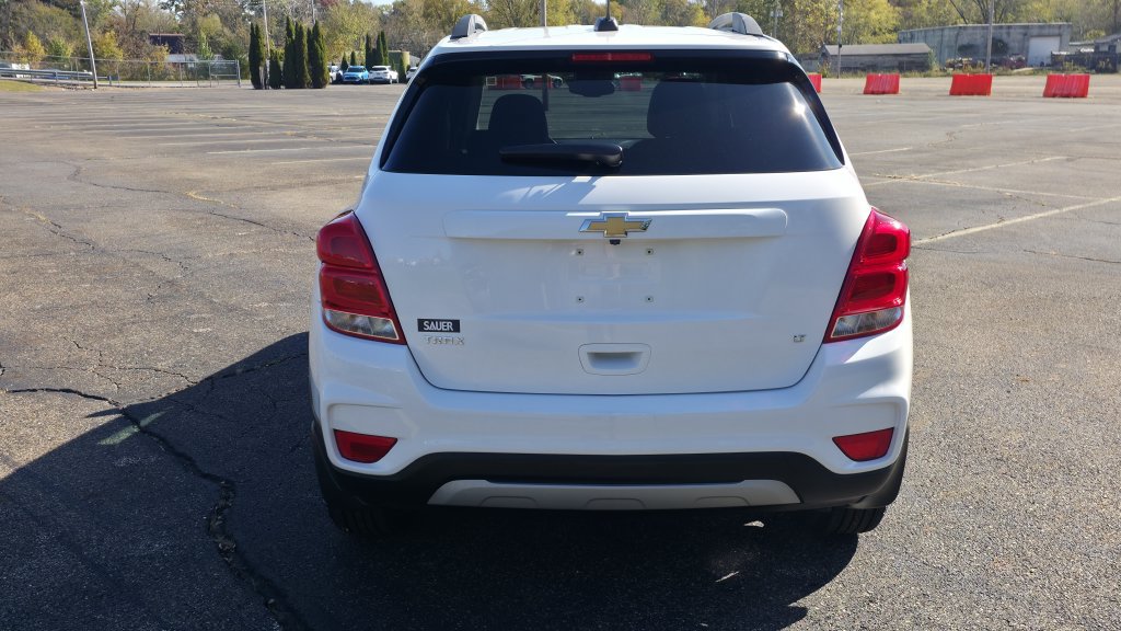 Used 2020 Chevrolet Trax LT w/ LT Convenience Package FWD image 10