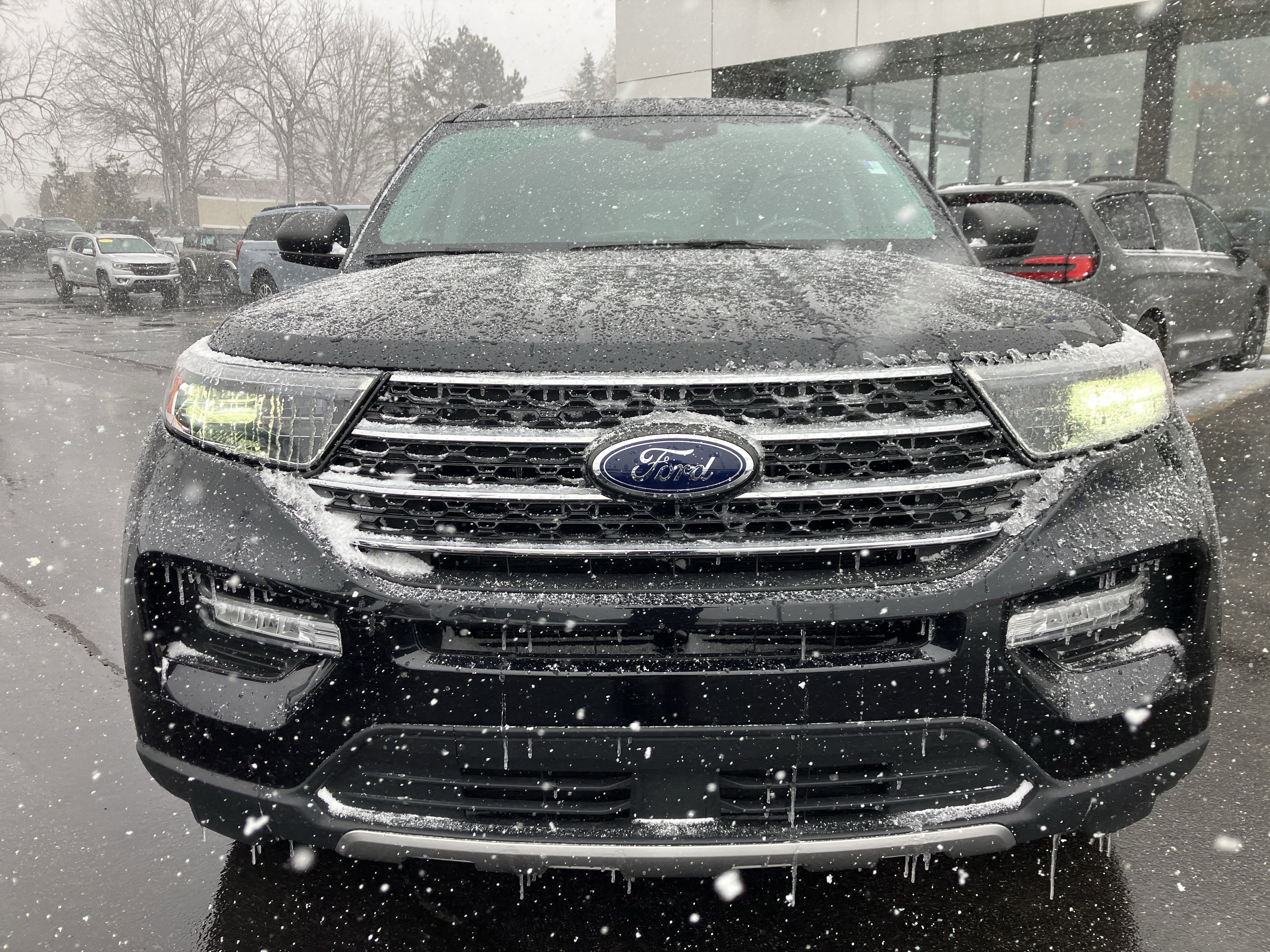 Certified 2022 Ford Explorer XLT w/ Equipment Group 202A image 2