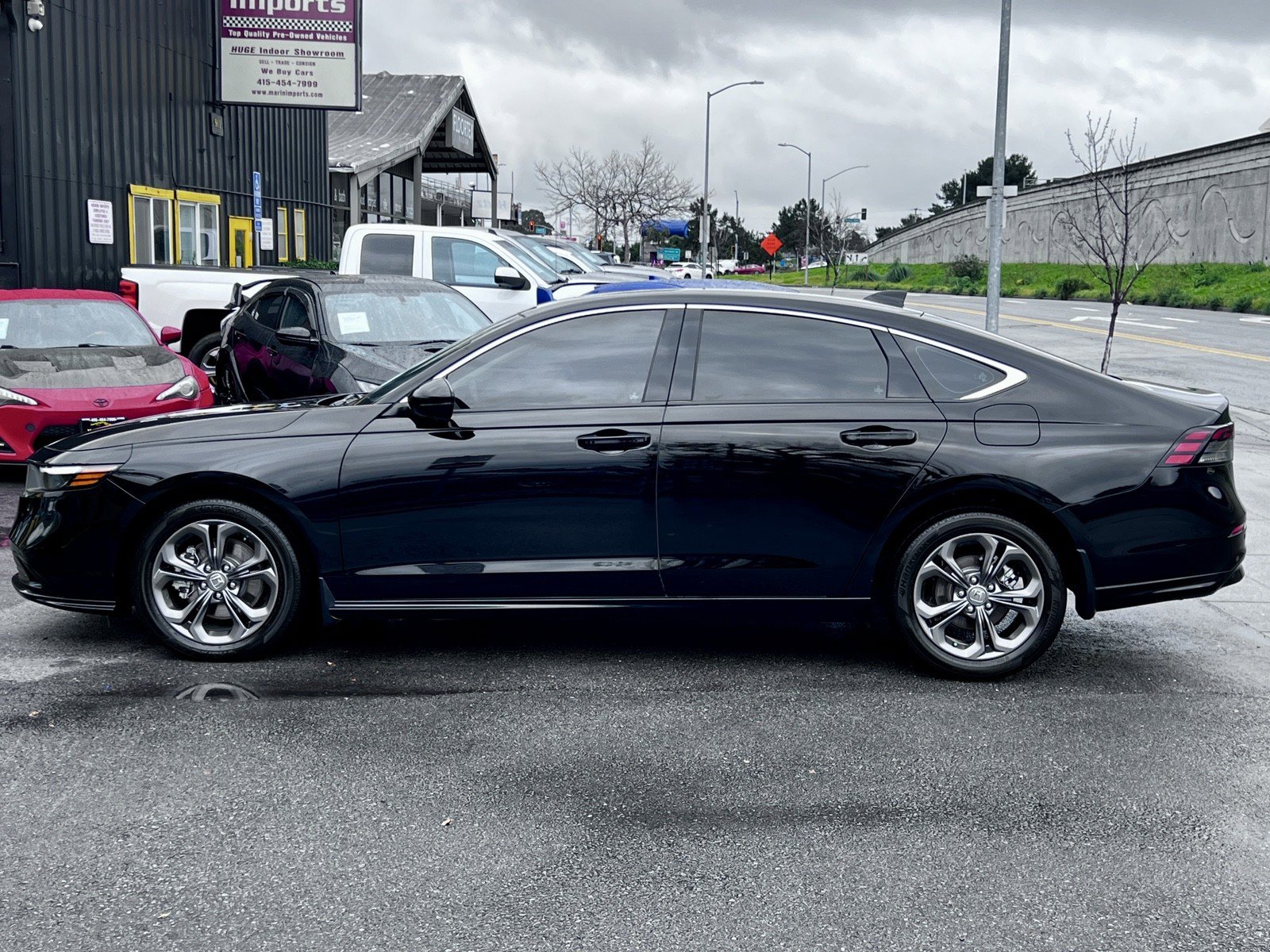 Used 2025 Honda Accord EX-L image 9