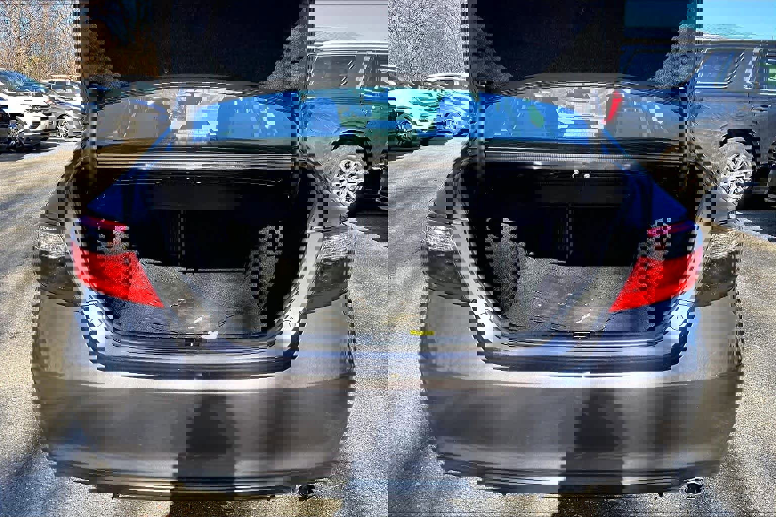 Used 2017 Toyota Camry SE FWD image 30